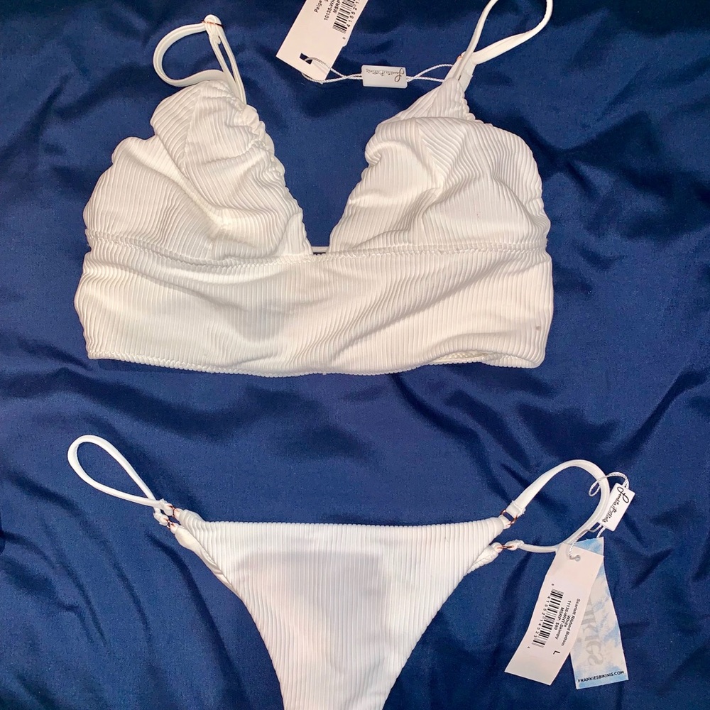 Frankie’s Bikinis White Ribbed Set.